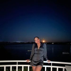 Meet your Posher, Simaima